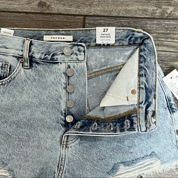 NWT $47 PacSun Shorts 27  Eco Acid Wash Ripped Vintage High Waisted Denim Shorts - Picture 8 of 13